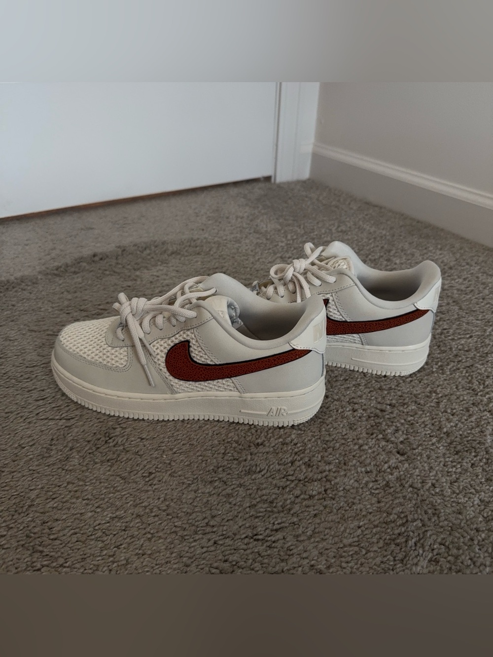 Air Force 1 - never worn - no box size 8